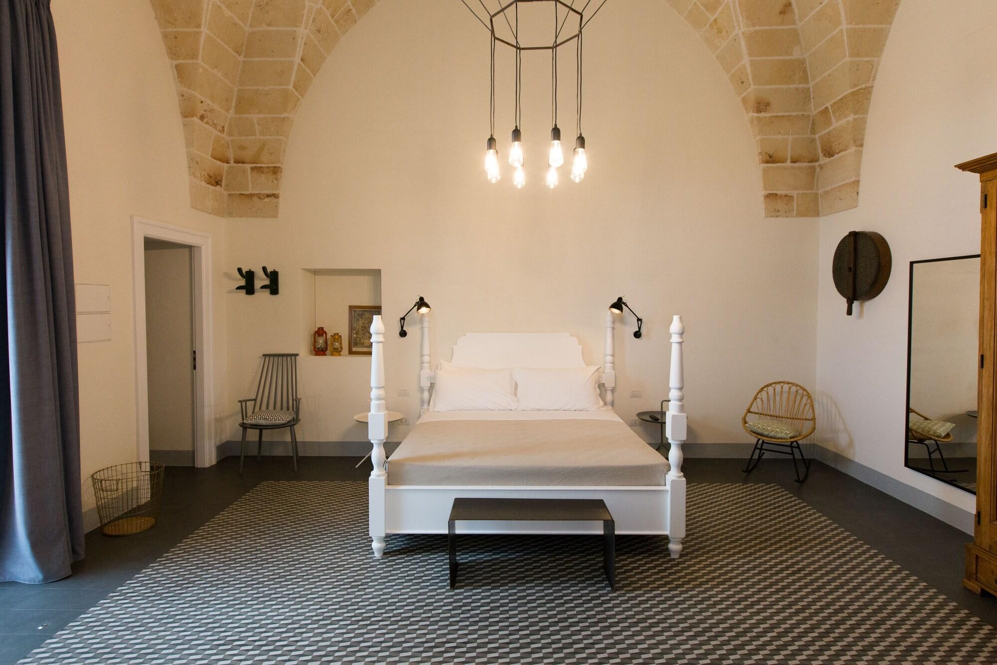Vinilia Wine 4*